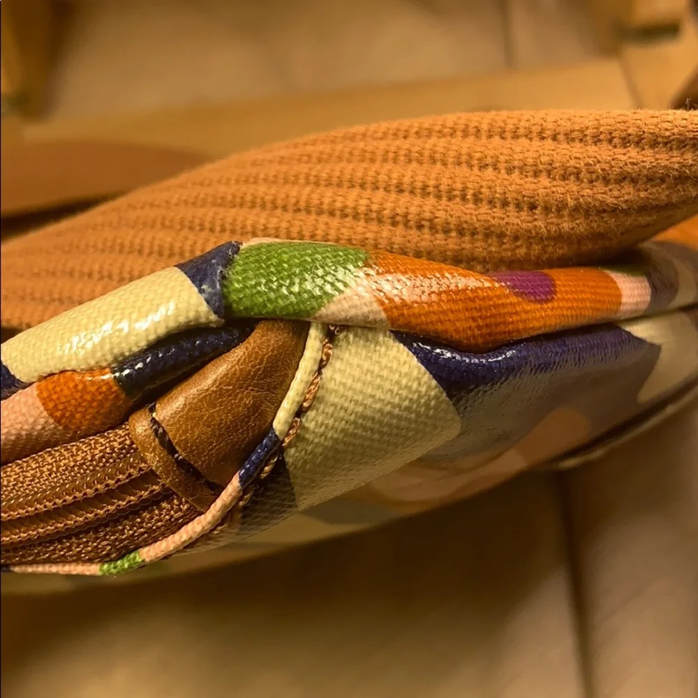 Fossil flower pattern/ leather crossbody bag Fun!